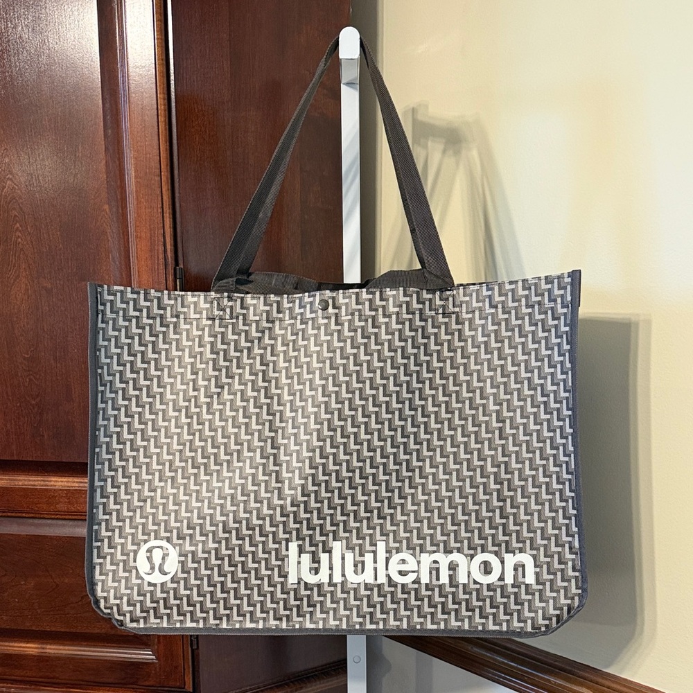 NWOT Lululemon Large Shopping Bag Brown Cream White LLL Monogram Graphic